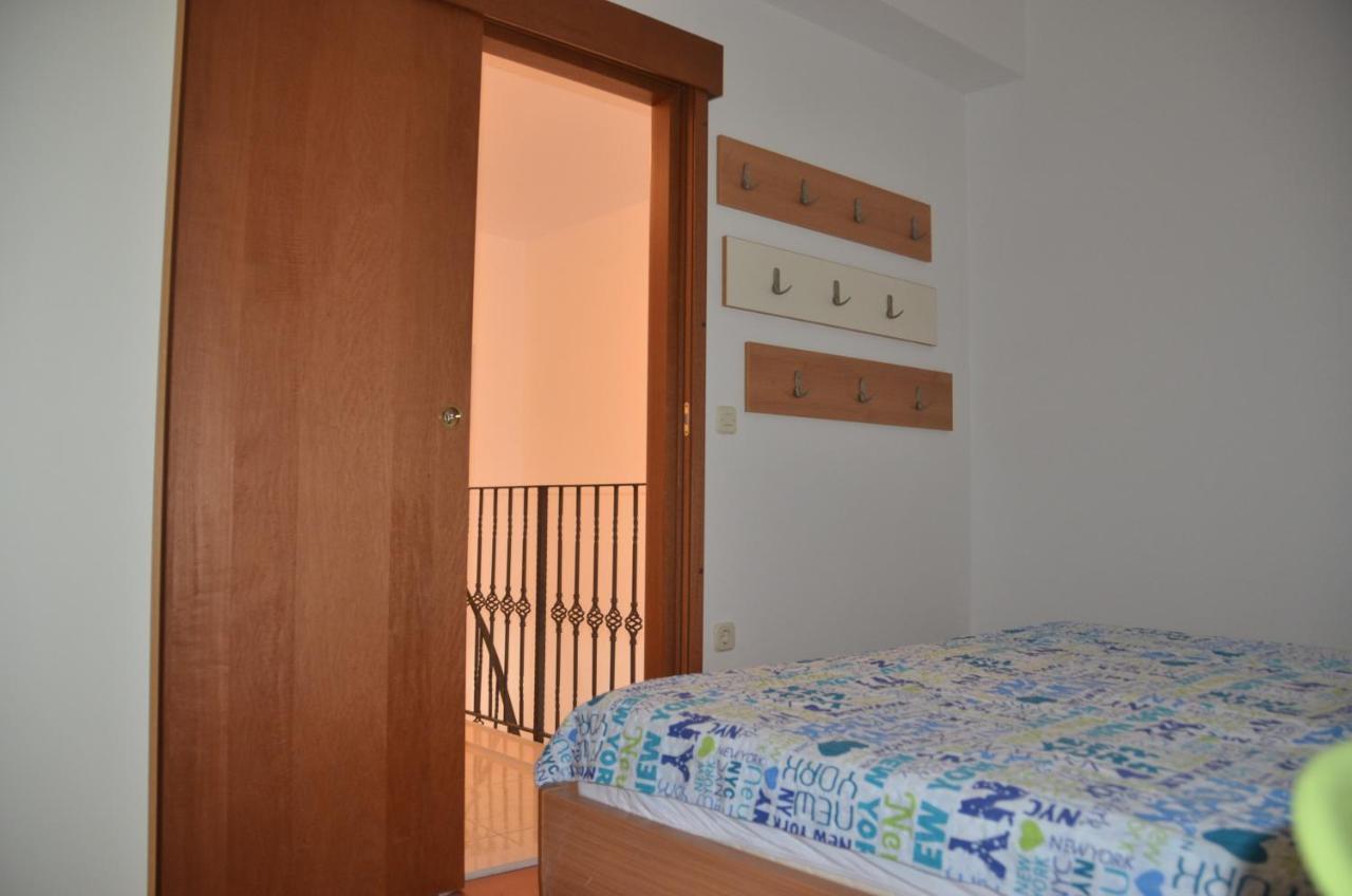 Apartman Ananda Bol - 2 Bedrooms, 7 Beds Exterior photo