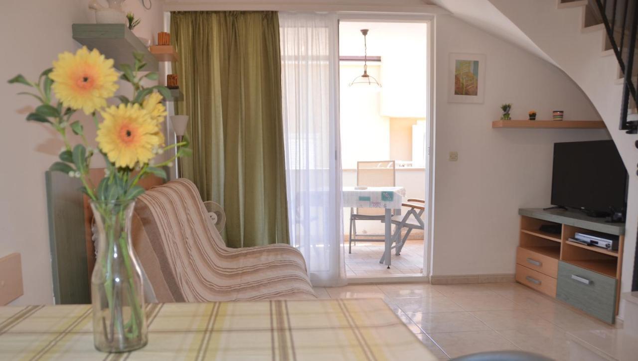 Apartman Ananda Bol - 2 Bedrooms, 7 Beds Exterior photo